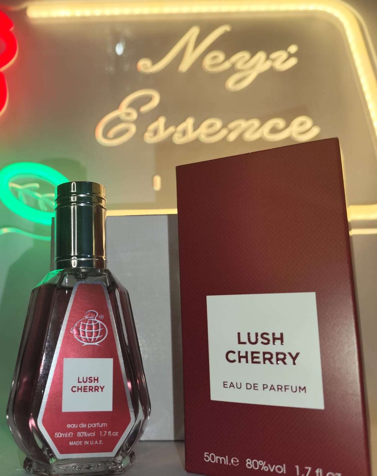 Fragrance World Lush Cherry - Perfume Árabe Original para Mujer