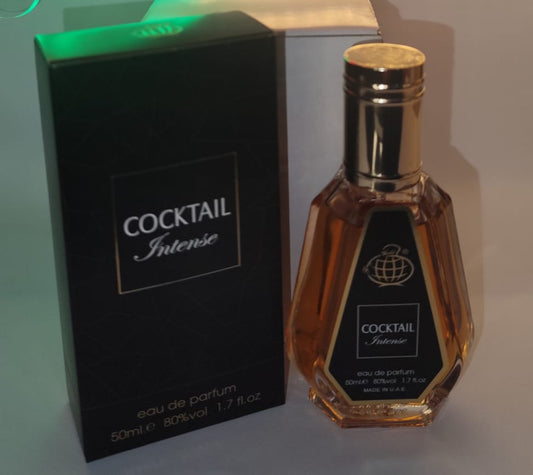Fragrance World Eau de Parfum Cocktail Intense en botella de vidrio y caja negra elegante de 50 ml