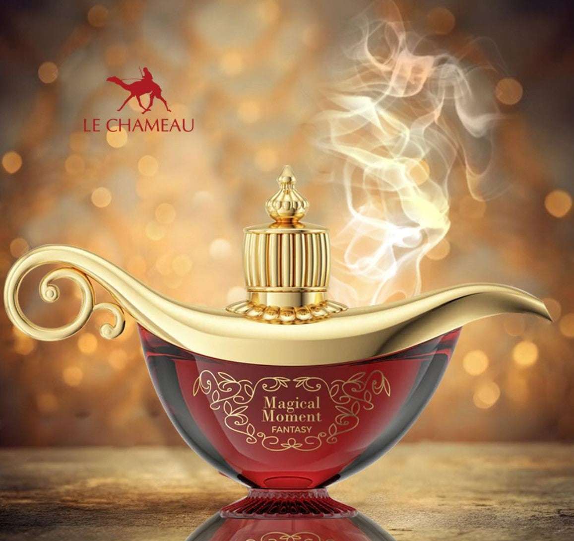 EAU DE PARFUM Fantasy de EMPER en botella roja y dorada con diseño de lámpara mágica